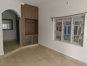 Room in 2 BHK Builder Floor at Sarjapur – for Rent