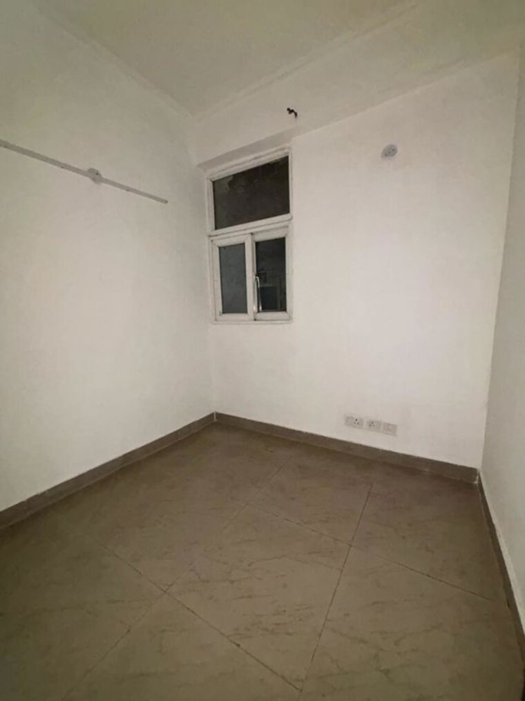 Room, amrapali-platinum 3 Bedroom 1325 Sq.Ft. Apartment In Sector 119 Noida 10364822