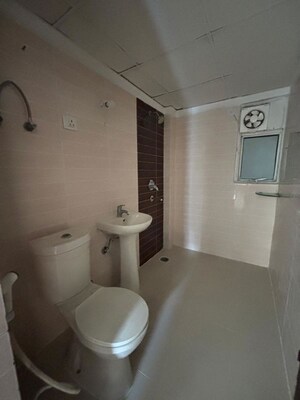 Bathroom in 3 BHK Apartment at Amrapali Platinum, Sector 119 – for Sale