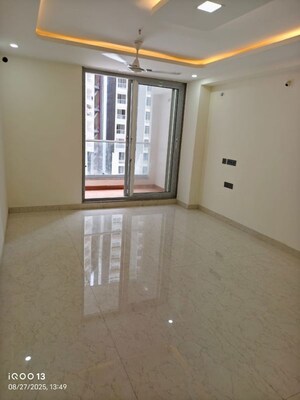 Room in 2 BHK Apartment at New Mhada Colony, Powai – for Rent