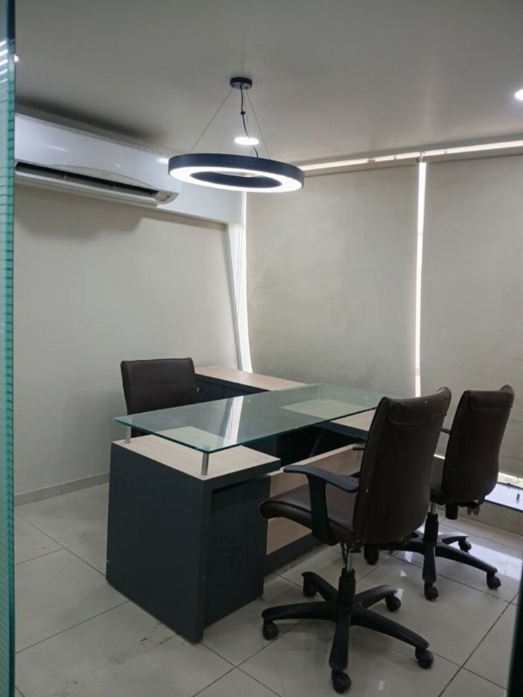 Team Area, shivalik-abaise Commercial Office Space 1368 Sq.Ft. In Prahlad Nagar Ahmedabad 10365005
