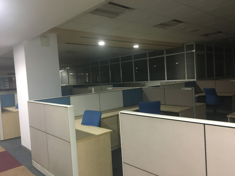 Team Area, assotech-business-cresterra Commercial Office Space in IT/SEZ 31000 Sq.Ft. In Sector 135 Noida 10364974