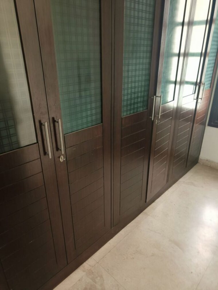 Bathroom, vipul-tatvam-villas 3 Bedroom 3000 Sq.Ft. Apartment In Sector 48 Gurgaon 10365023