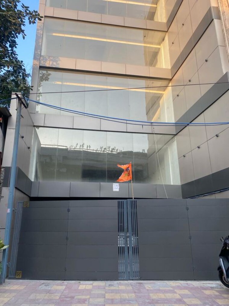 Exterior View, raja garden Commercial Office Space 2700 Sq.Ft. In Raja Garden Delhi 10365030