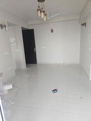 Room in 2 BHK Apartment at Eldeco Live By The Greens, Sector 150 – for Rent