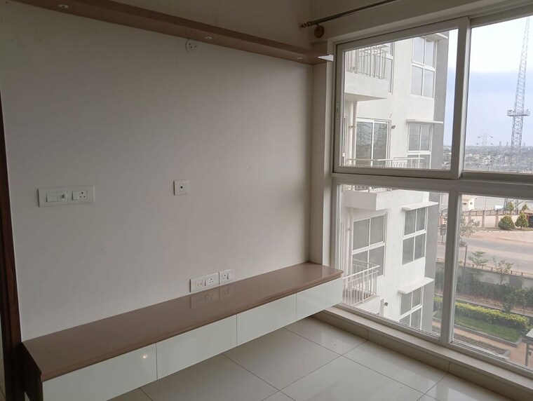Room, brigade-el-dorado 1.5 Bedroom 650 Sq.Ft. Apartment In Bagaluru Bangalore 10365042