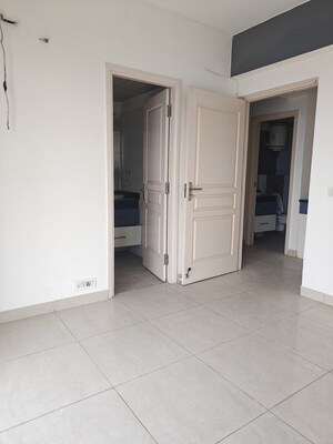 Room in 4 BHK Apartment at Mahindra Aura, Sector 110a – for Sale