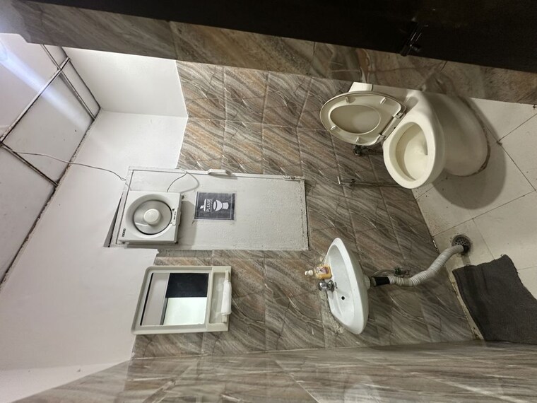 Bathroom, ild-trade-centre Commercial Office Space 1150 Sq.Ft. In Sector 47 Gurgaon 10365054