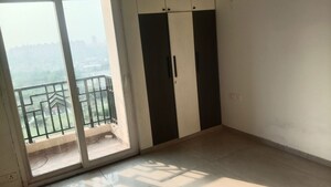 Room in 3 BHK Apartment at Ace Medley Avenue, Sector 150 – for Rent