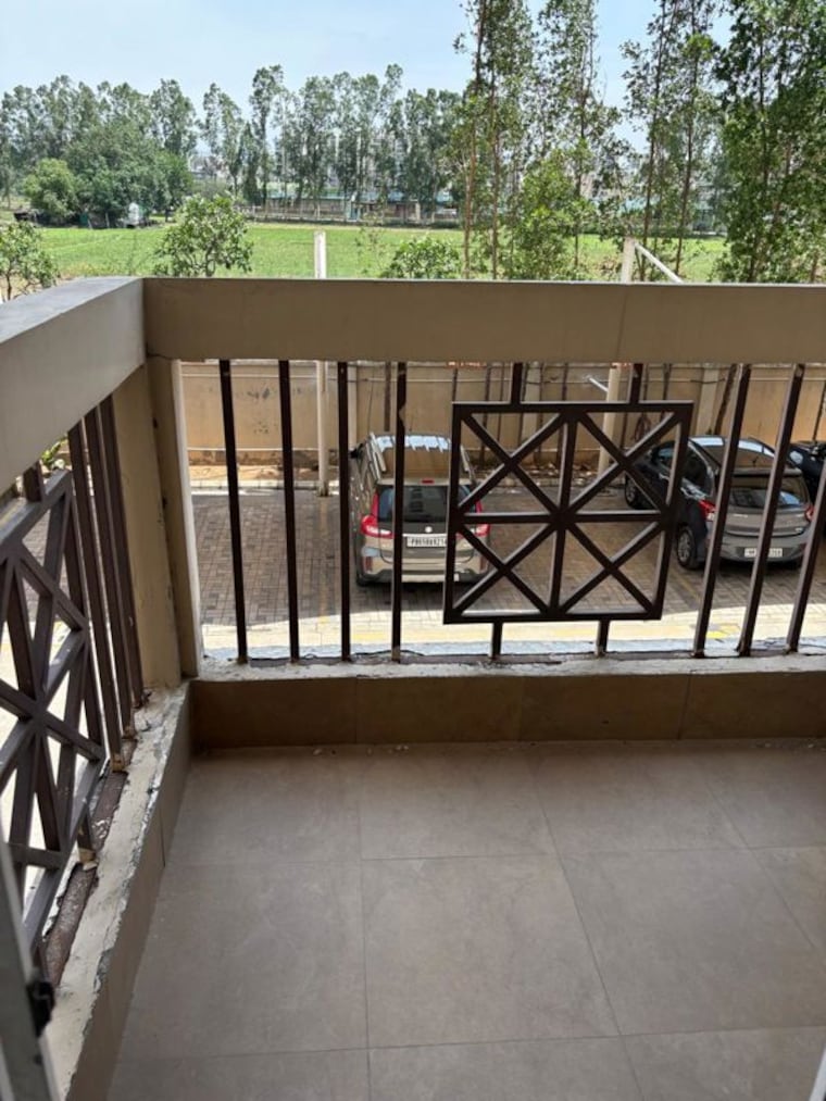 Balcony, affinity-greens 3 Bedroom 1500 Sq.Ft. Apartment In International Airport Road Zirakpur 10365070