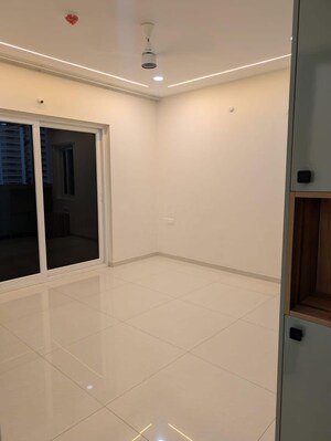 Room in 3 BHK Apartment at GHR Titania, Kondapur – for Rent