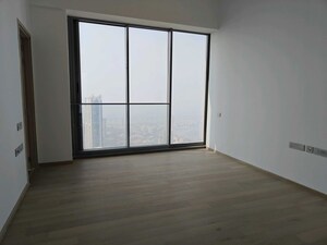 Room in 5 BHK Apartment at Rustomjee Crown, Prabhadevi – for Sale