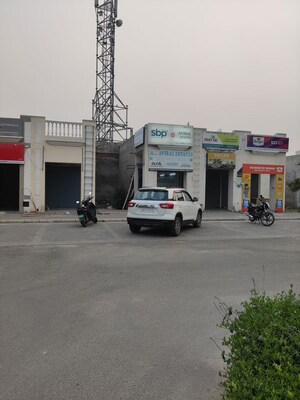Parking in  Shop at DLF Hyde Park, South Mullanpur – for Sale