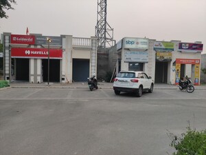 Parking in  Shop at DLF Hyde Park, South Mullanpur – for Sale