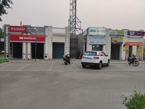 Parking in  Shop at DLF Hyde Park, South Mullanpur – for Sale