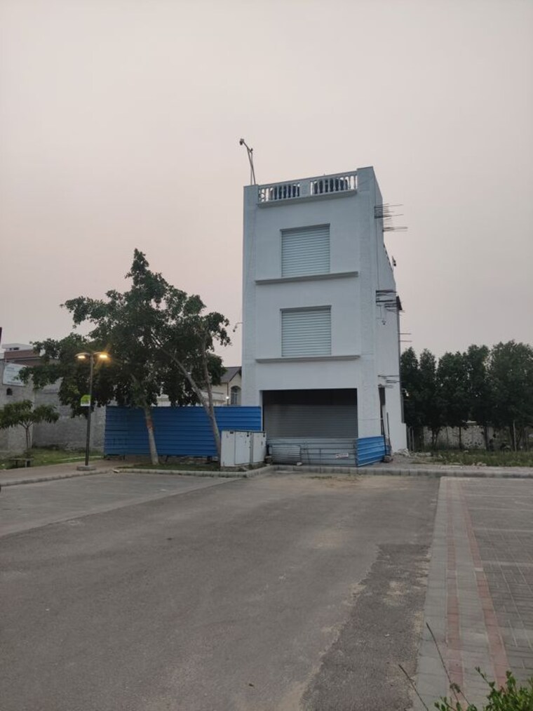 Exterior View, dlf-hyde-park Commercial Shop 33 Sq.Yd. In South Mullanpur Chandigarh 10362406