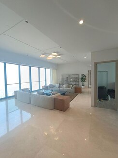 5 BHK + Servant Room,Extra Room Apartment For Sale in Rustomjee Crown