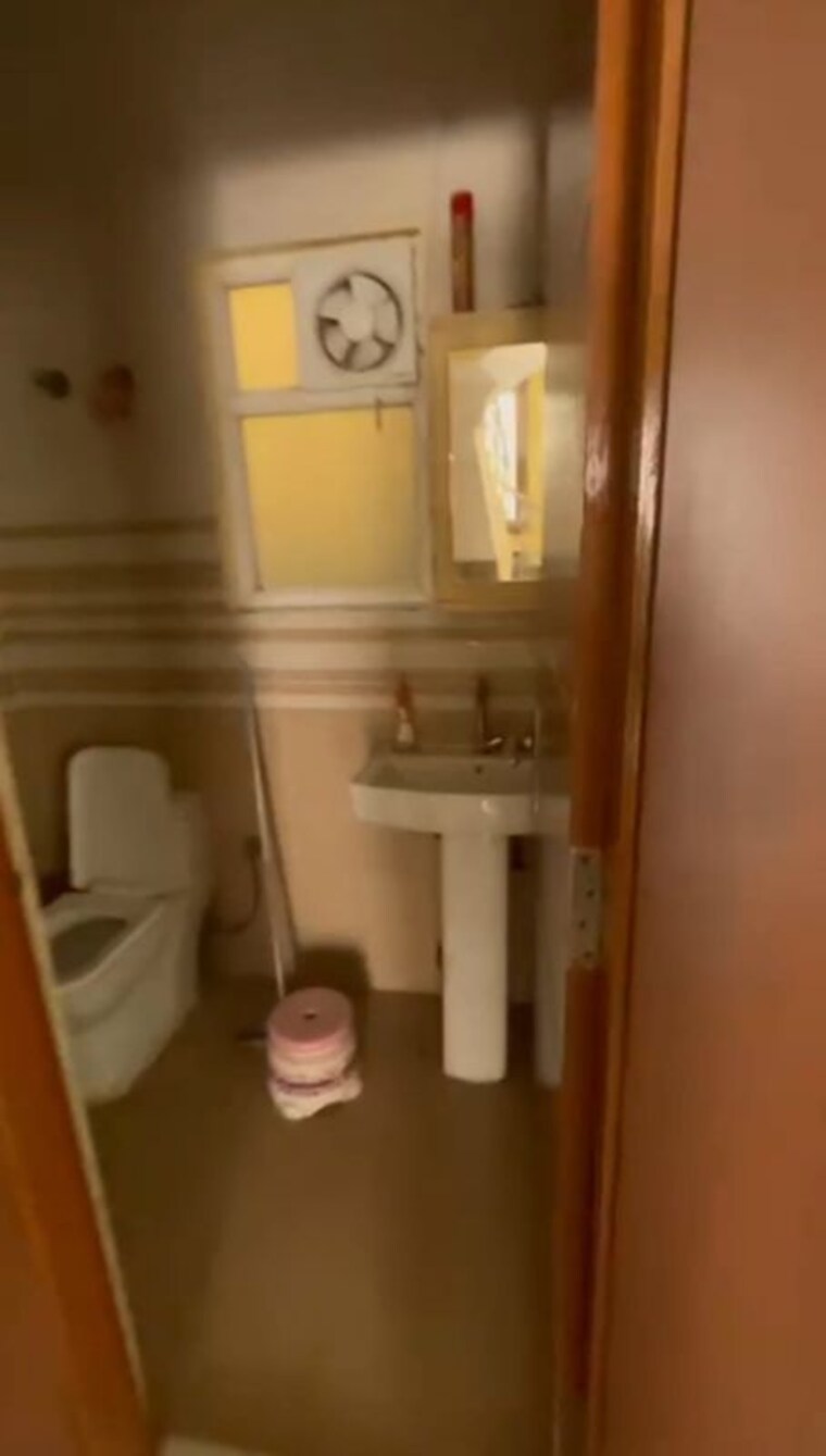 Bathroom, ashoka-ncr-green-extension 4 Bedroom 2500 Sq.Ft. Villa In Sector 1 Greater Noida Greater Noida 10331822