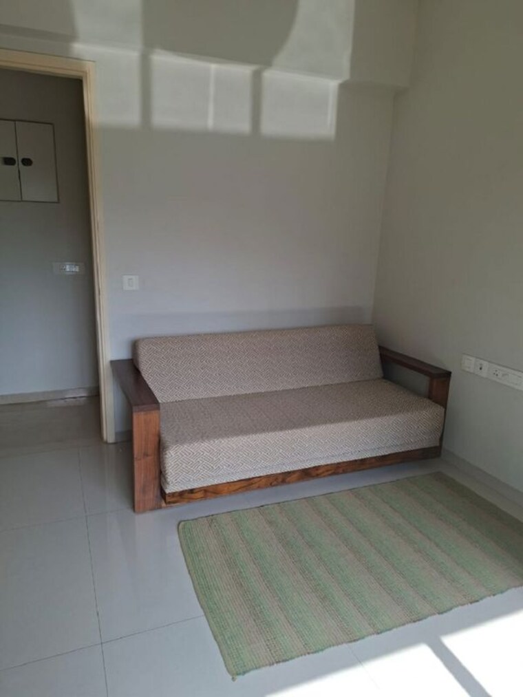 Living Room, bandra west 2 Bedroom 700 Sq.Ft. Apartment In Bandra West Mumbai 10365134