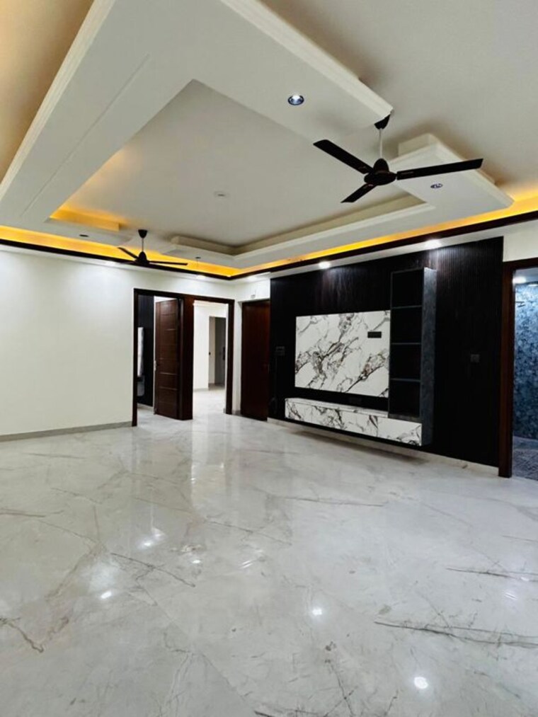 Room, green fields colony 3 Bedroom 1400 Sq.Ft. Builder Floor In Green Fields Colony Faridabad 10365139