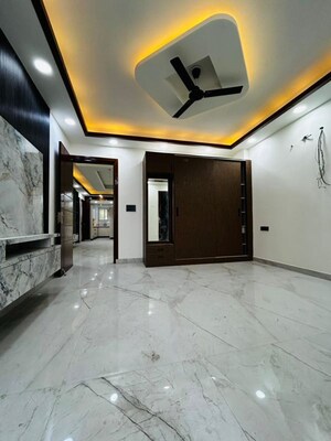 3 BHK Builder Floor For Rent in Green Fields Colony