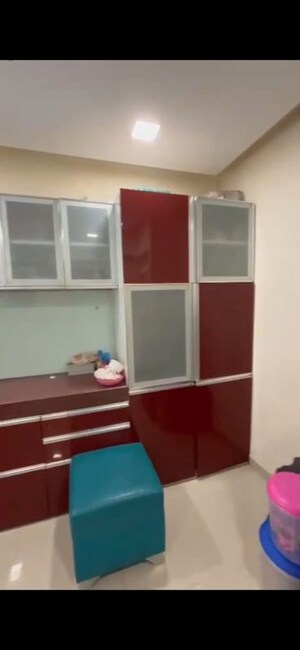 Furnished Amenities in 3 BHK Apartment at Sitarama Park, Somwar Peth – for Sale