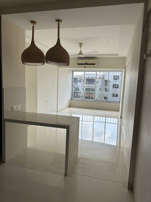 1.5 BHK Apartment For Rent in Bandra West