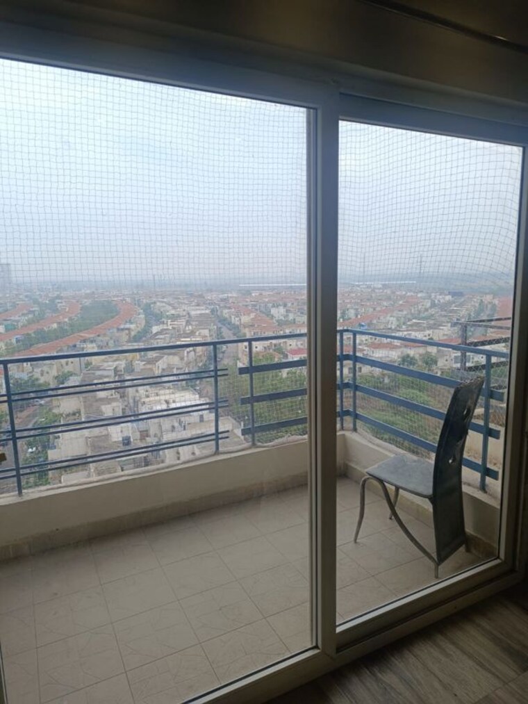 Balcony, paramount-golf-forest-studio-apartments-oak-tower Studio 435 Sq.Ft. Apartment In Zeta I Greater Noida Greater Noida 10169773