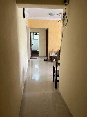 2 BHK Apartment at Pali Hill – for Rent