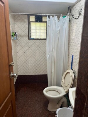 Bathroom in 2 BHK Apartment at Pali Hill – for Rent