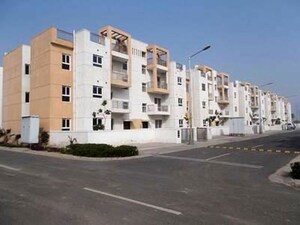 3 BHK Apartment – Exterior View View at Bptp Park Floors I, Sector 77 - for Sale