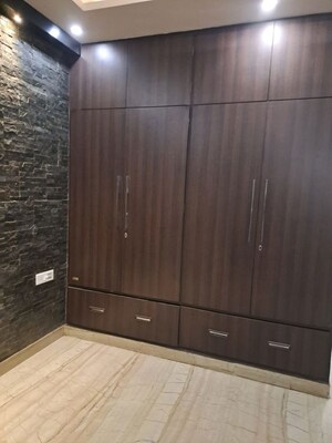 Furnished Amenities in 3 BHK Builder Floor at Rajouri Garden – for Rent
