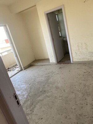 Room in 3 BHK Apartment at Bptp Park Floors ii, Sector 76 – for Sale