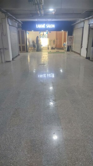  Shop For Rent in Chowk