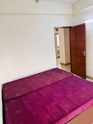 Room in 2.5 BHK Apartment at Nimbus The Golden Palm, Sector 168 – for Rent