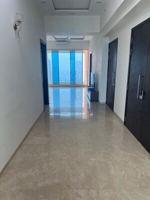 Room in 5 BHK Apartment at Raheja Imperia, Worli – for Sale