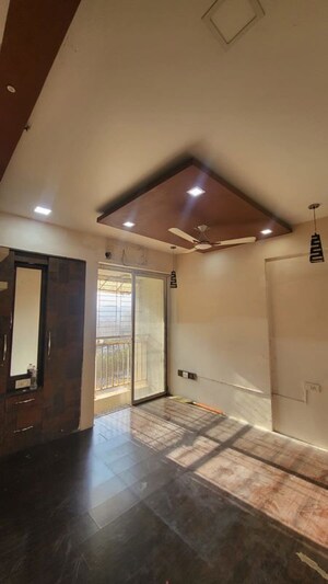 Room in 2 BHK Apartment at Bharat Ecovistas, Shilphata – for Rent