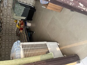 Bedroom in 1 BHK Builder Floor at Sector 73 – for Rent