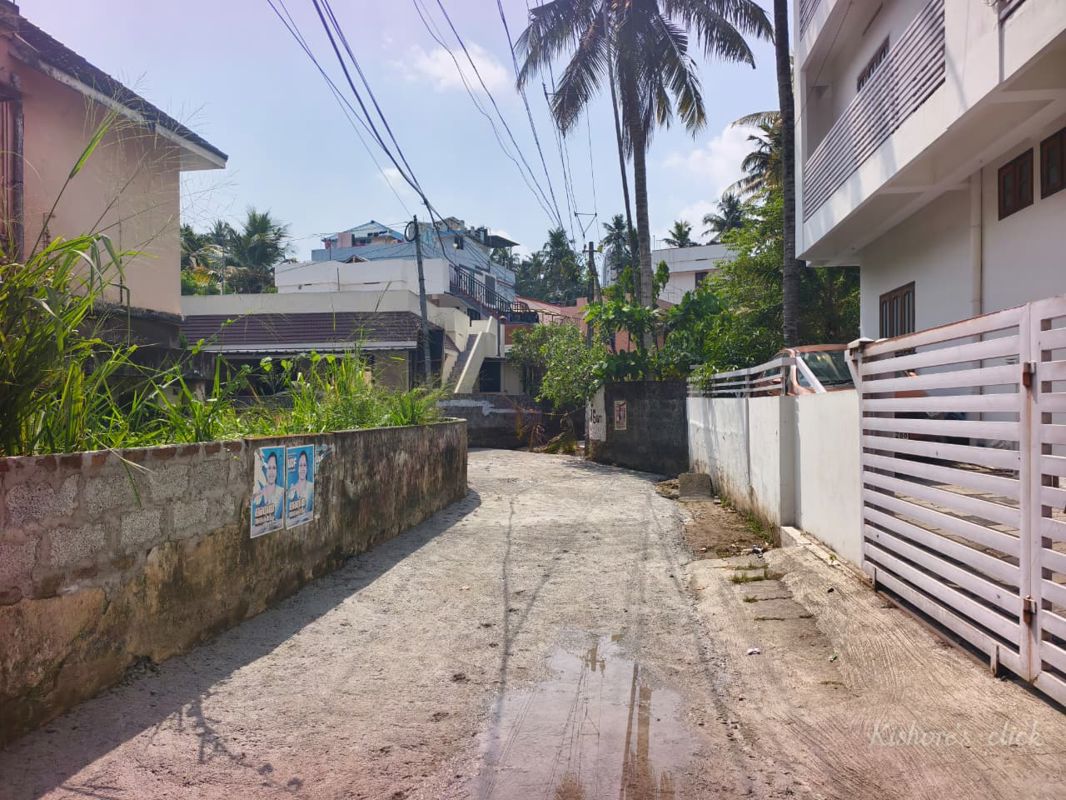 Plot For Sale in Pattom