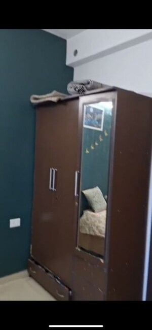 Furnished Amenities in 2 BHK Apartment at Pyramid Square 67A, Sector 67 – for Rent