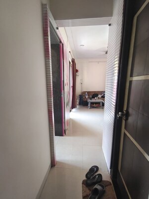 Building Lobby in 1 BHK Apartment at Seasons Orchid, Kalyan West – for Rent