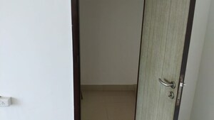 Room in 3 BHK Apartment at Goyal Lakshchandi Heights, Goregaon East – for Rent