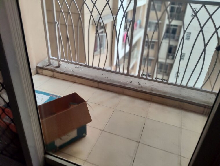 Balcony, mahagun-my-woods 3 Bedroom 1235 Sq.Ft. Apartment In Sector 16c Greater Noida Greater Noida 10365496
