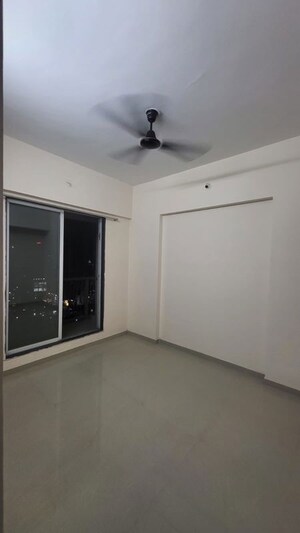 Room in 1 BHK Apartment at Provident Palmvista, Daighar Gaon – for Rent