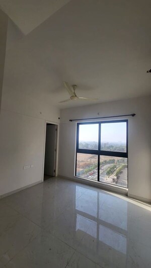 Room in 1 BHK Apartment at Runwal Gardens, Dombivli East – for Rent