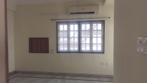 Room in 3 BHK Apartment at Jubilee Hills – for Rent