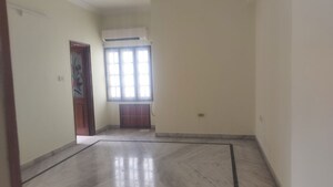 Room in 3 BHK Apartment at Jubilee Hills – for Rent