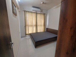 Building Lobby in 3 BHK Apartment at Laxmi Nagar – for Rent