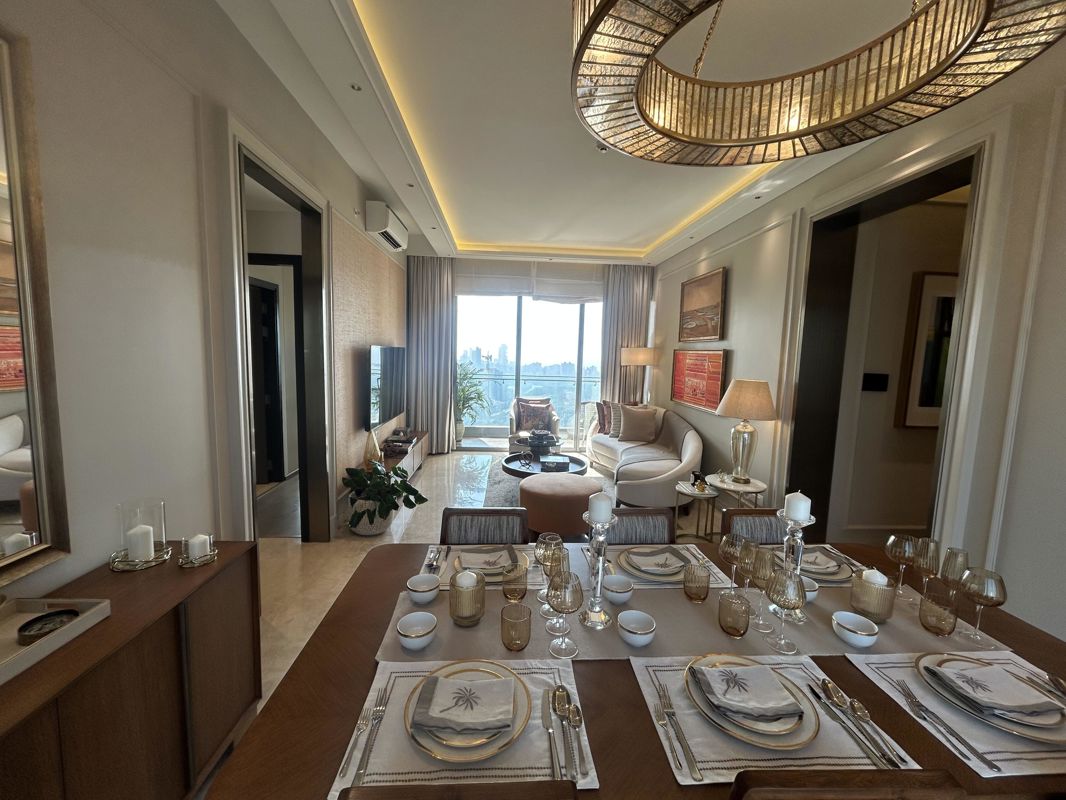 4 BHK + Study Room,Extra Room Apartment For Sale in Piramal Mahalaxmi Central Tower