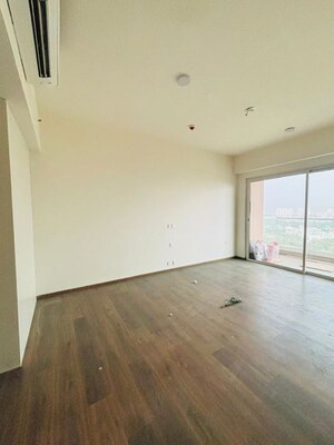 Room in 3 BHK Apartment at Kalpataru Vista, Sector 128 – for Rent